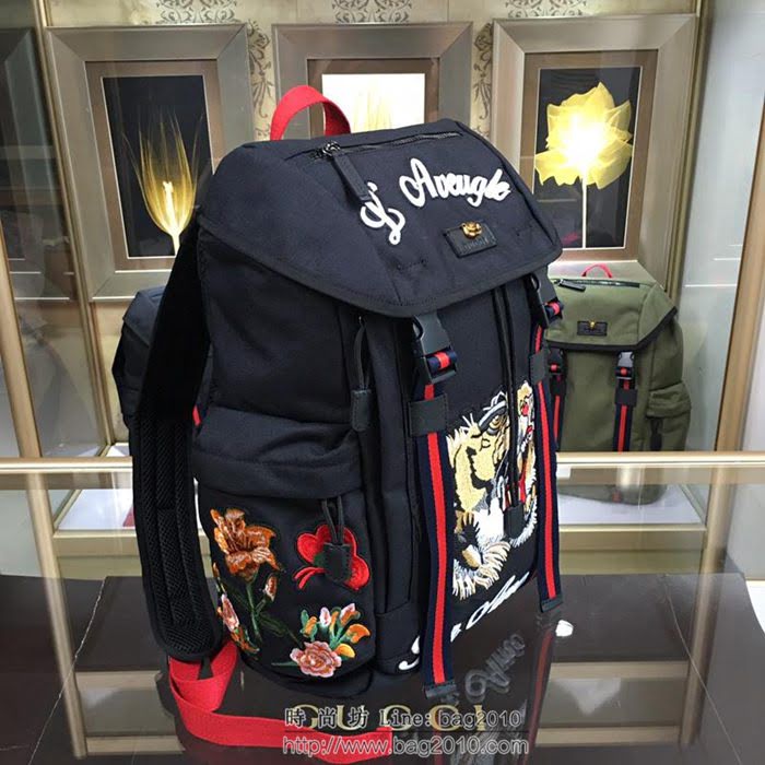 GUCCI 古馳男包 新款 429037 Techpack 刺繡裝飾 古馳雙肩背包 黑色
